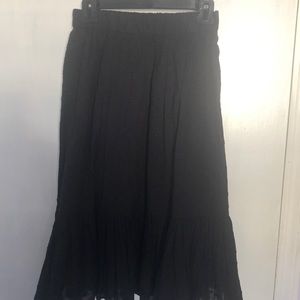 Breezy classic skirt